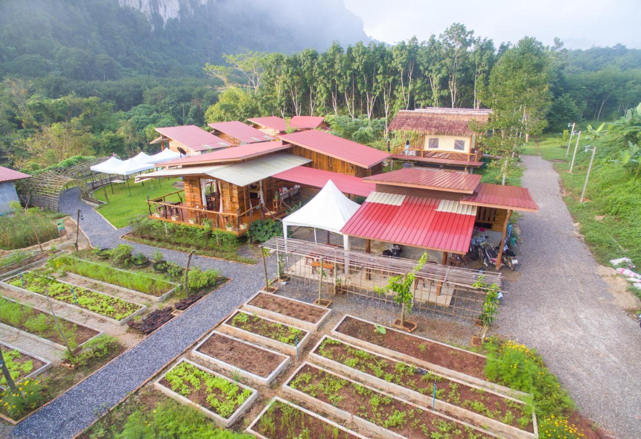 Bansuanphutarn Hotel Ban Pha Saeng Lang Exterior photo