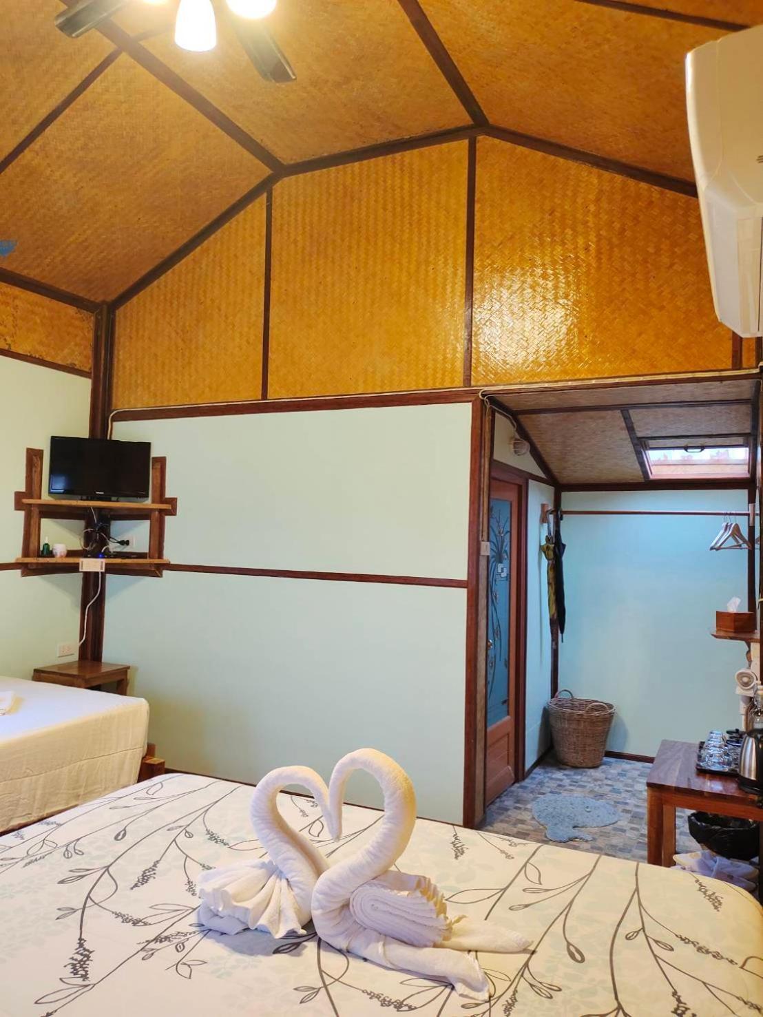 Bansuanphutarn Hotel Ban Pha Saeng Lang Exterior photo