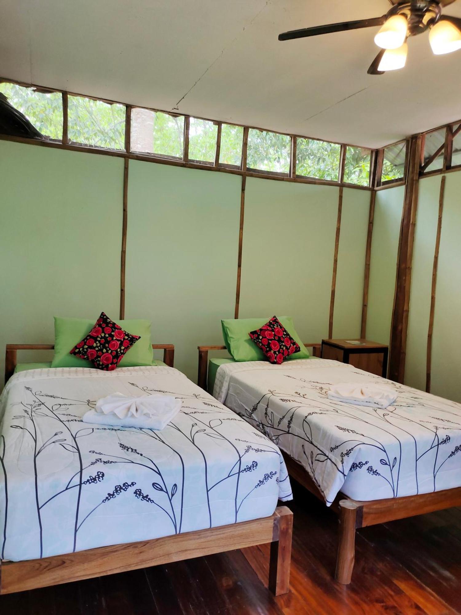 Bansuanphutarn Hotel Ban Pha Saeng Lang Exterior photo